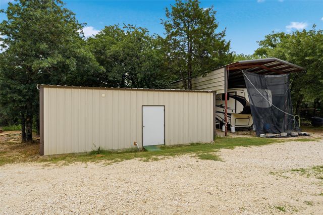 154 HCR 1217, Blum, TX 76627
