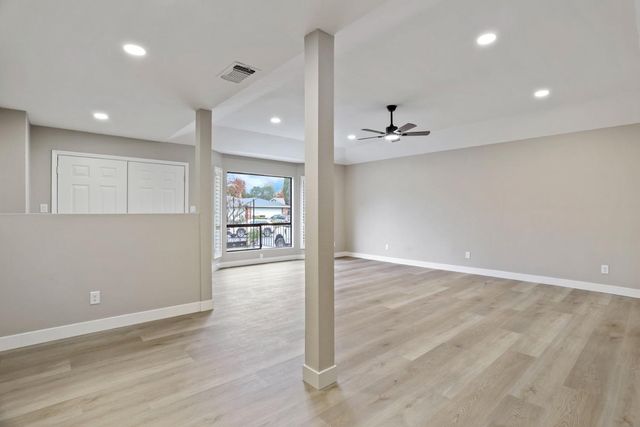 8628 Fallbrook Way, Sacramento, CA 95826