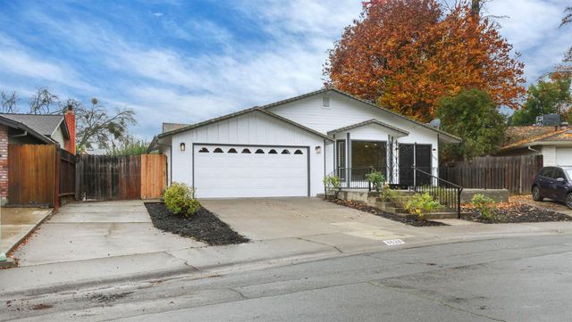 8628 Fallbrook Way, Sacramento, CA 95826