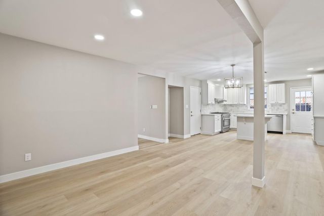 8628 Fallbrook Way, Sacramento, CA 95826