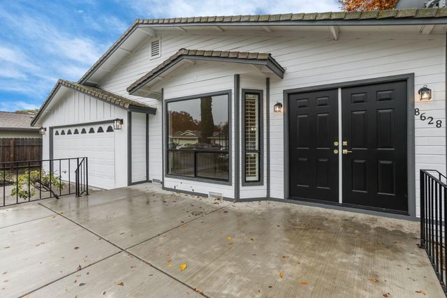 8628 Fallbrook Way, Sacramento, CA 95826