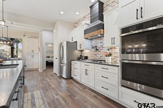 113 Spring Valley Run, Bullard, TX 75757