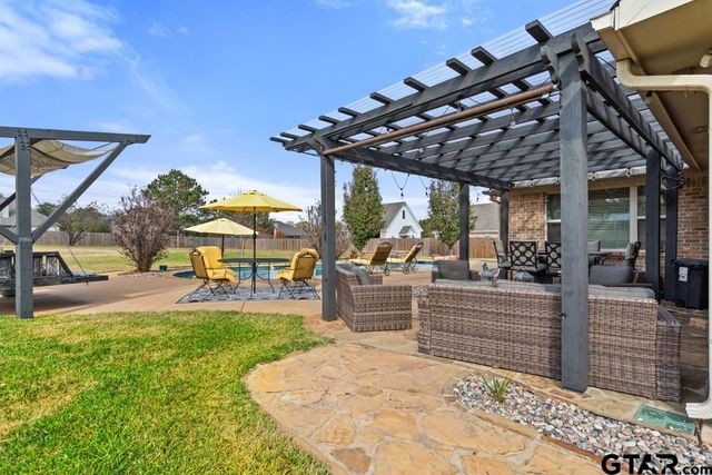 113 Spring Valley Run, Bullard, TX 75757