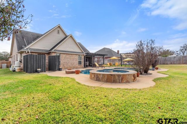 113 Spring Valley Run, Bullard, TX 75757