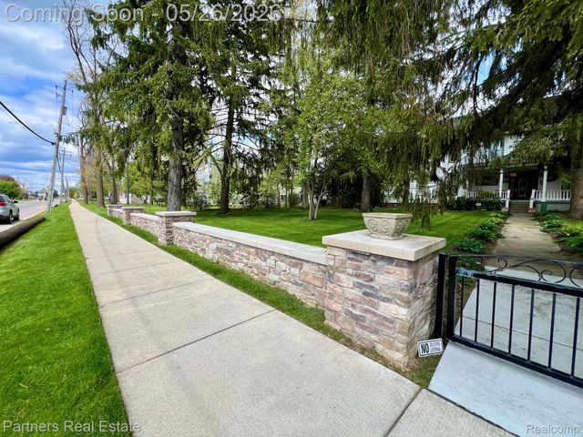 504 N 2nd Street, Brighton, MI 48116