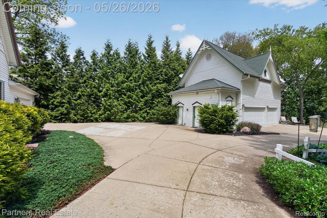 504 N 2nd Street, Brighton, MI 48116