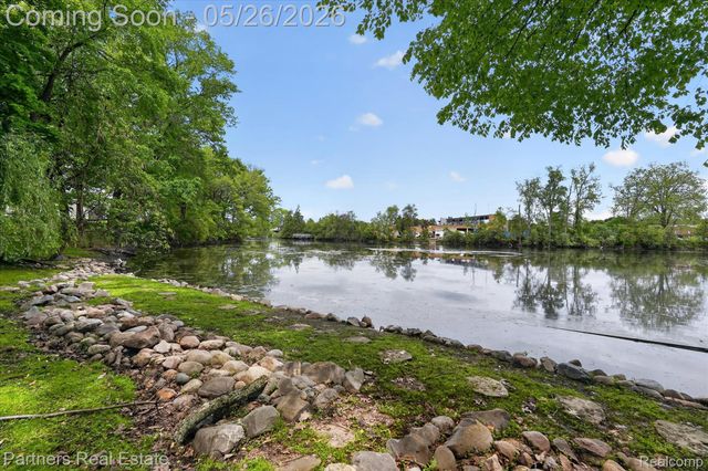 504 N 2nd Street, Brighton, MI 48116
