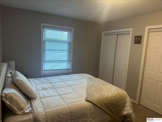 2332 NW 50th Street, Lincoln, NE 68524