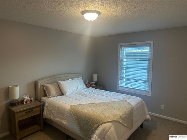 2332 NW 50th Street, Lincoln, NE 68524