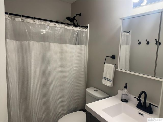 2332 NW 50th Street, Lincoln, NE 68524