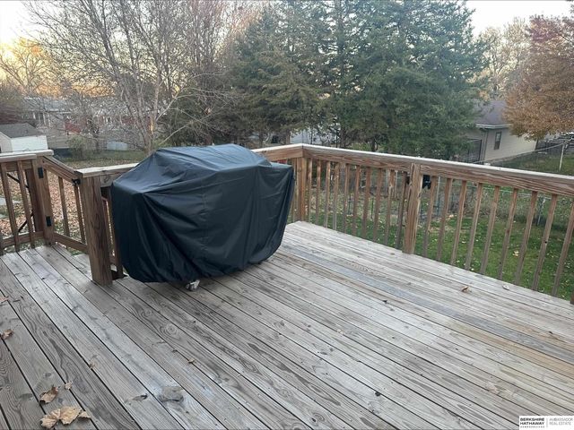 2332 NW 50th Street, Lincoln, NE 68524