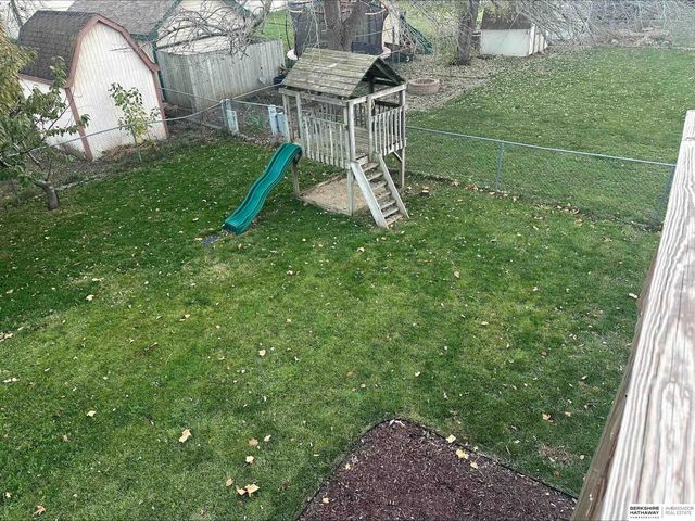 2332 NW 50th Street, Lincoln, NE 68524