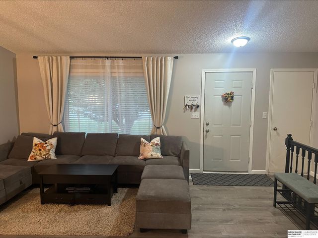 2332 NW 50th Street, Lincoln, NE 68524