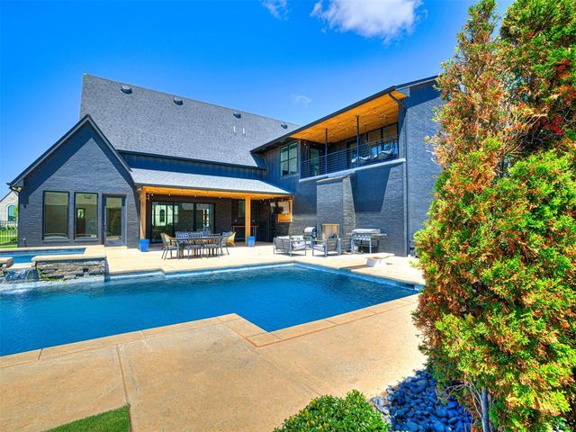 10916 NW 26th Street, Yukon, OK 73099