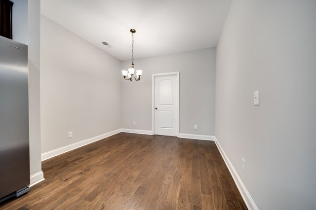 391 Carriage House Ln, Hendersonville, TN 37075