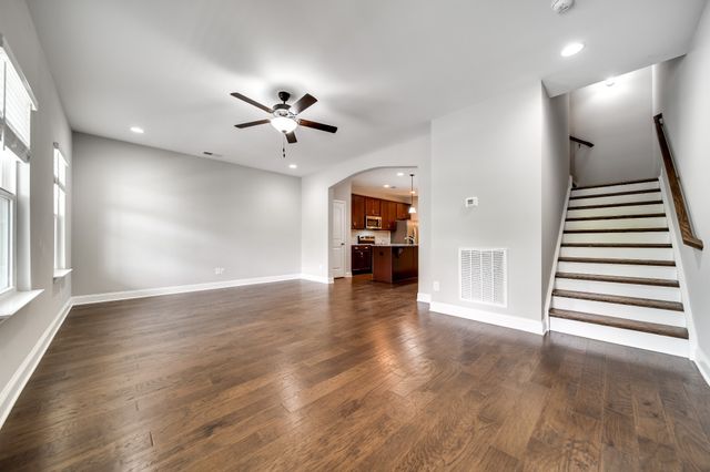 391 Carriage House Ln, Hendersonville, TN 37075