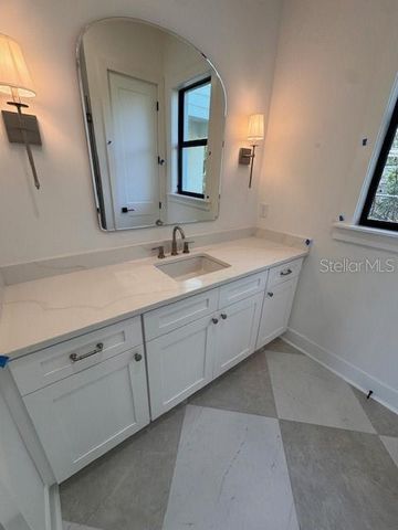 3010 S ESPERANZA AVENUE, Tampa, FL 33629