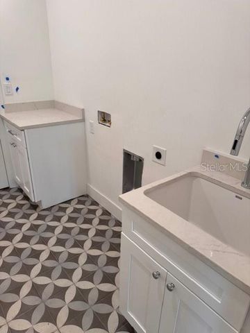 3010 S ESPERANZA AVENUE, Tampa, FL 33629