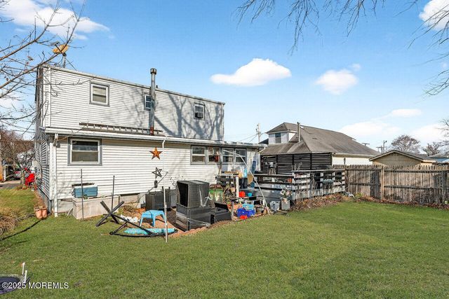 114 Maple Avenue, Keansburg, NJ 07734