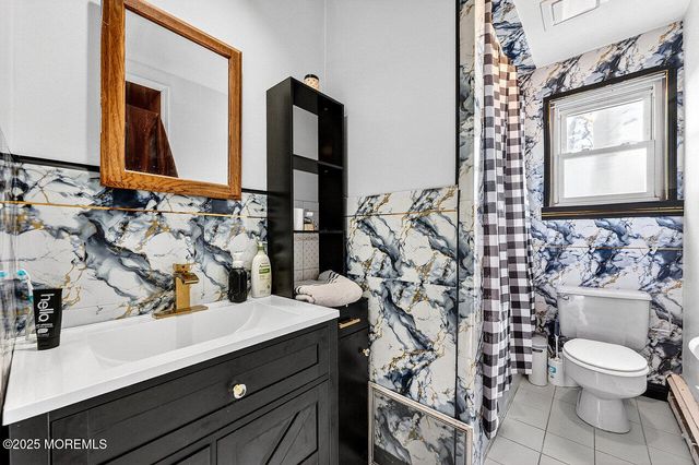 114 Maple Avenue, Keansburg, NJ 07734