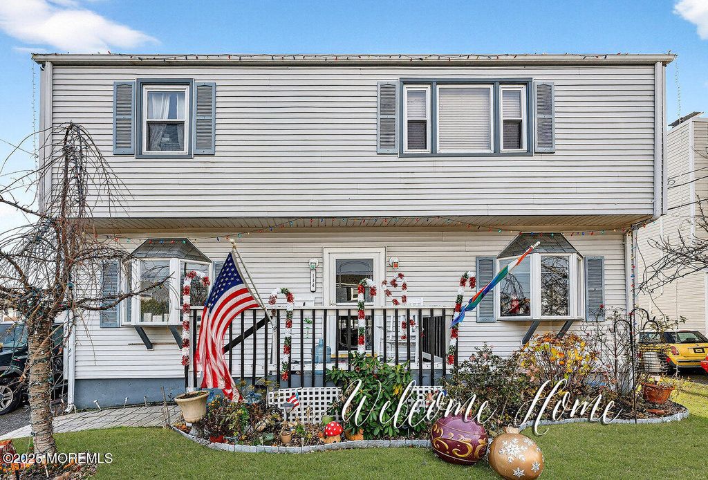 114 Maple Avenue, Keansburg, NJ 07734