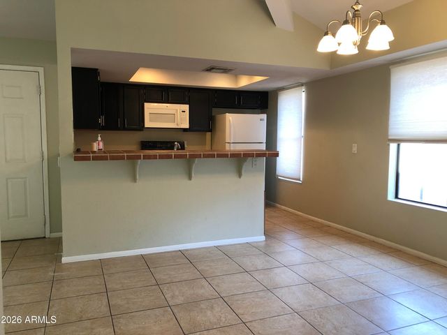 9225 N 59TH Avenue 214, Glendale, AZ 85302