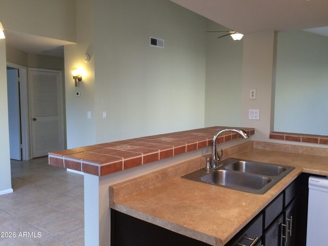 9225 N 59TH Avenue 214, Glendale, AZ 85302