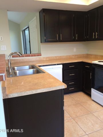 9225 N 59TH Avenue 214, Glendale, AZ 85302