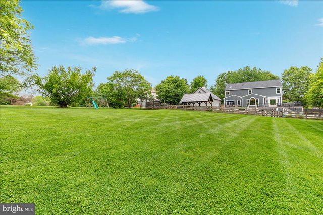 37440 WHITACRE LN, Purcellville, VA 20132