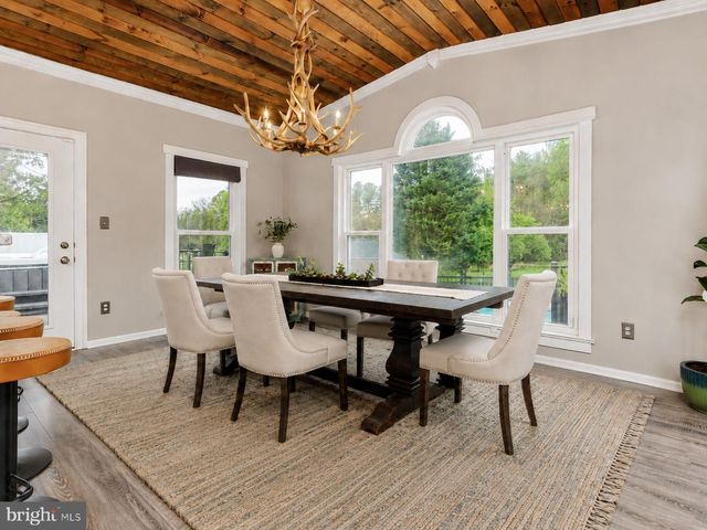37440 WHITACRE LN, Purcellville, VA 20132