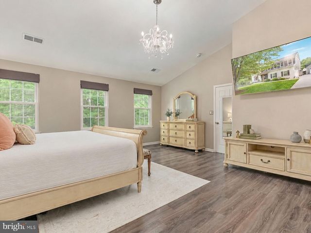 37440 WHITACRE LN, Purcellville, VA 20132