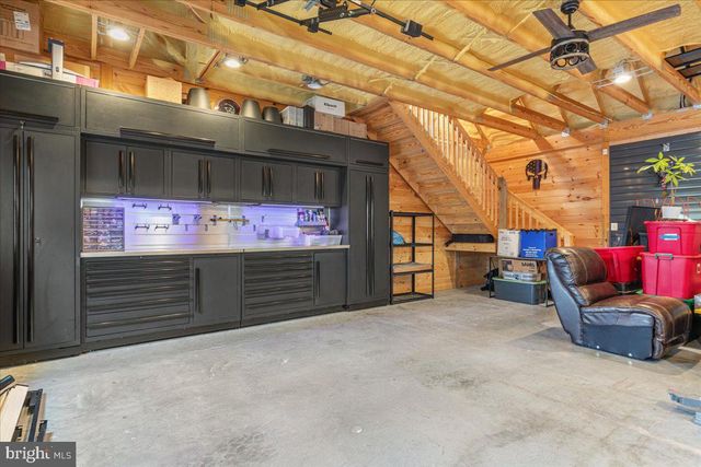 37440 WHITACRE LN, Purcellville, VA 20132