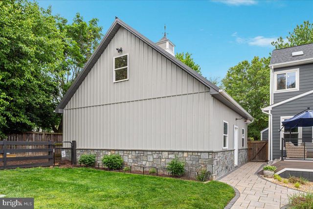 37440 WHITACRE LN, Purcellville, VA 20132