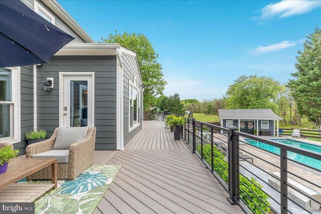 37440 WHITACRE LN, Purcellville, VA 20132