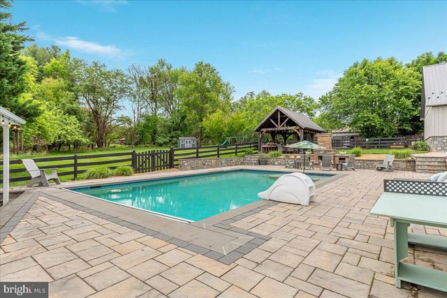 37440 WHITACRE LN, Purcellville, VA 20132