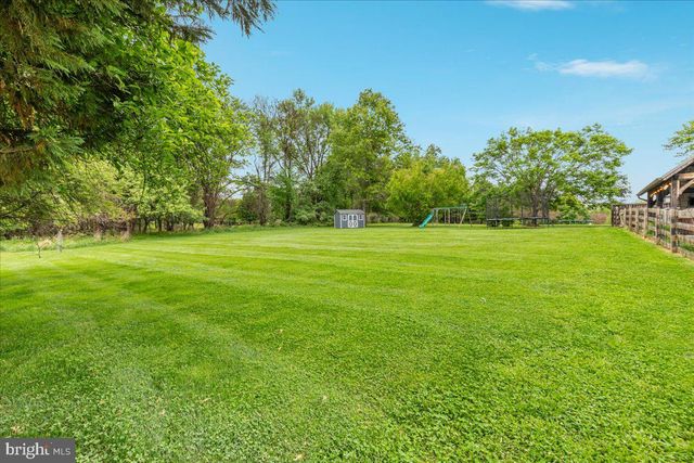 37440 WHITACRE LN, Purcellville, VA 20132