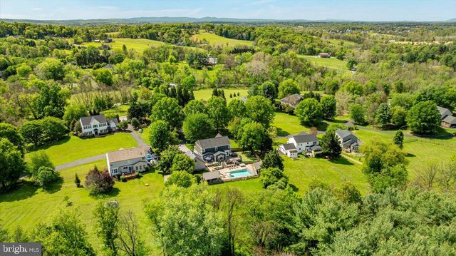 37440 WHITACRE LN, Purcellville, VA 20132