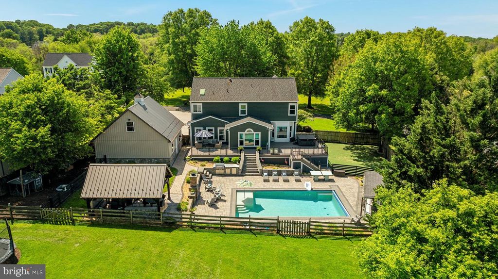 37440 WHITACRE LN, Purcellville, VA 20132