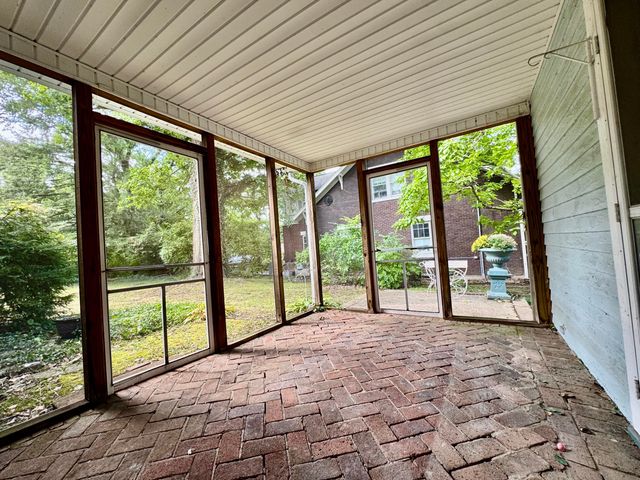 454 W Lexington Avenue, Danville, KY 40422