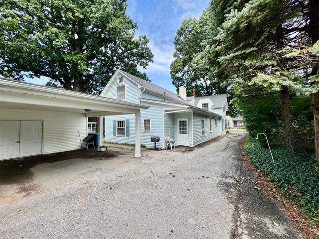 454 W Lexington Avenue, Danville, KY 40422