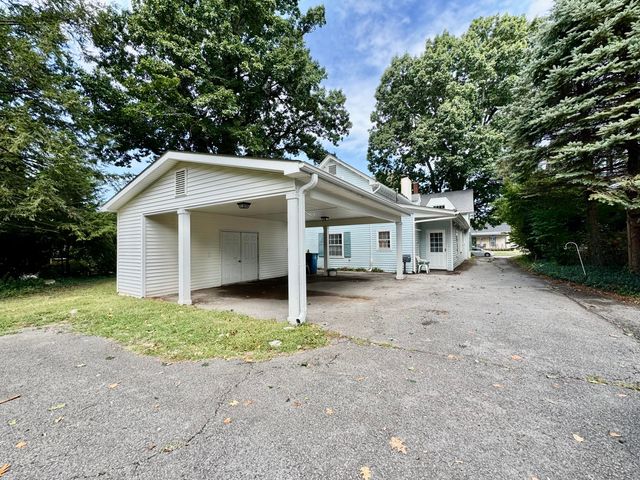 454 W Lexington Avenue, Danville, KY 40422