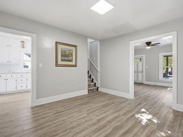 25 Lincoln Street, Pontiac, MI 48341