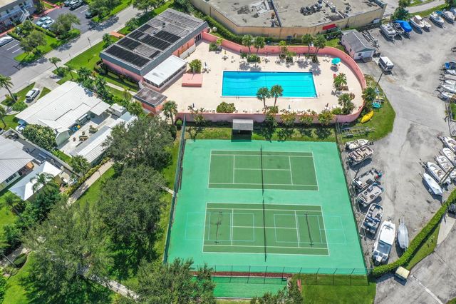 1181 Carlton Court 106, Fort Pierce, FL 34949