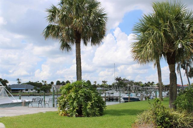 1181 Carlton Court 106, Fort Pierce, FL 34949