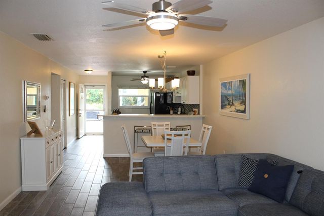 1181 Carlton Court 106, Fort Pierce, FL 34949