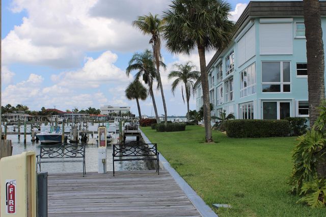 1181 Carlton Court 106, Fort Pierce, FL 34949