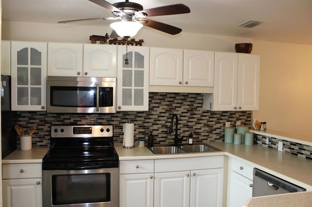 1181 Carlton Court 106, Fort Pierce, FL 34949