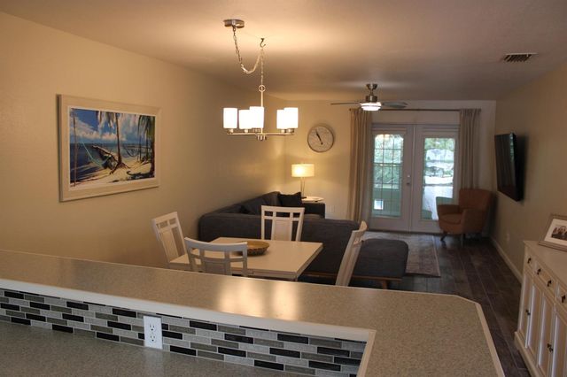 1181 Carlton Court 106, Fort Pierce, FL 34949