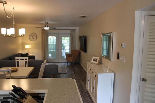 1181 Carlton Court 106, Fort Pierce, FL 34949