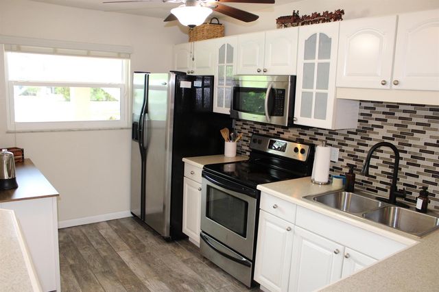 1181 Carlton Court 106, Fort Pierce, FL 34949
